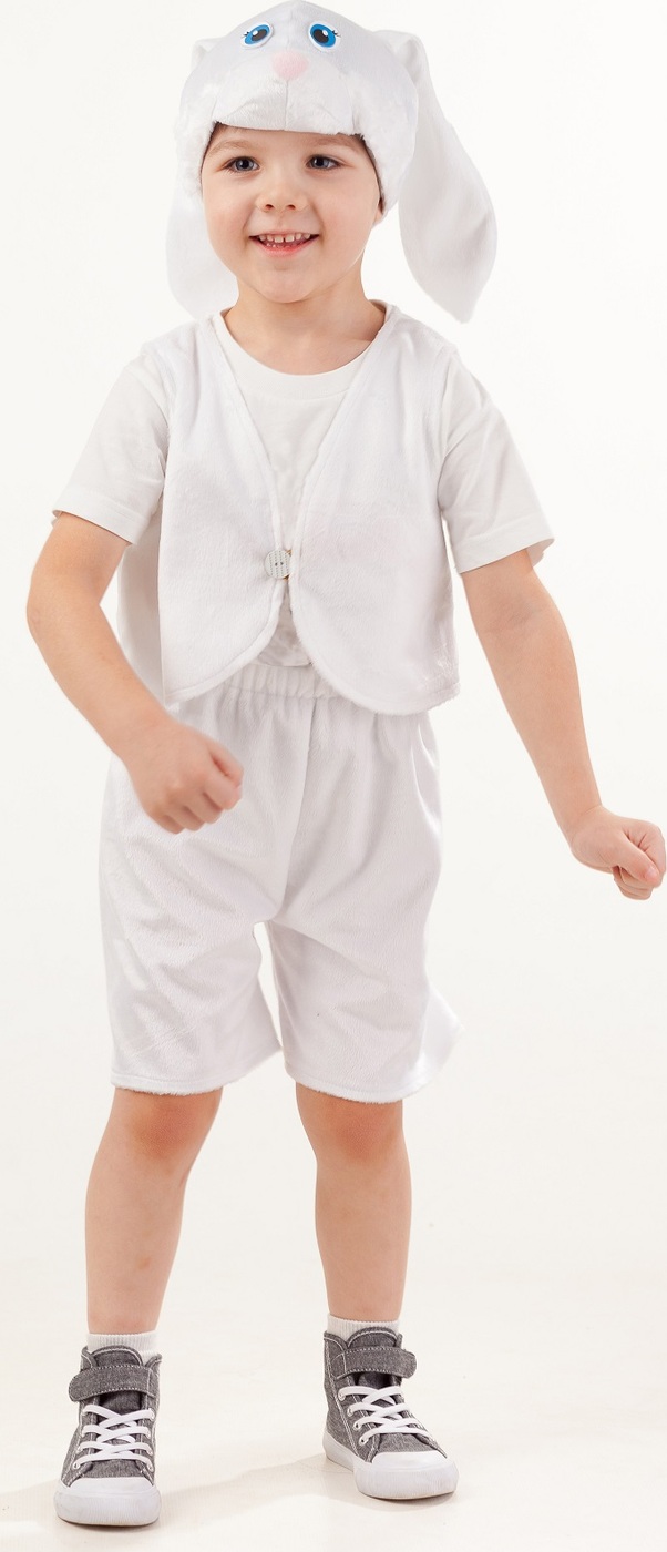 фото Карнавальный костюм Заяц белый Ваня жилет, шорты, шапка размер 110-56 Пуговка