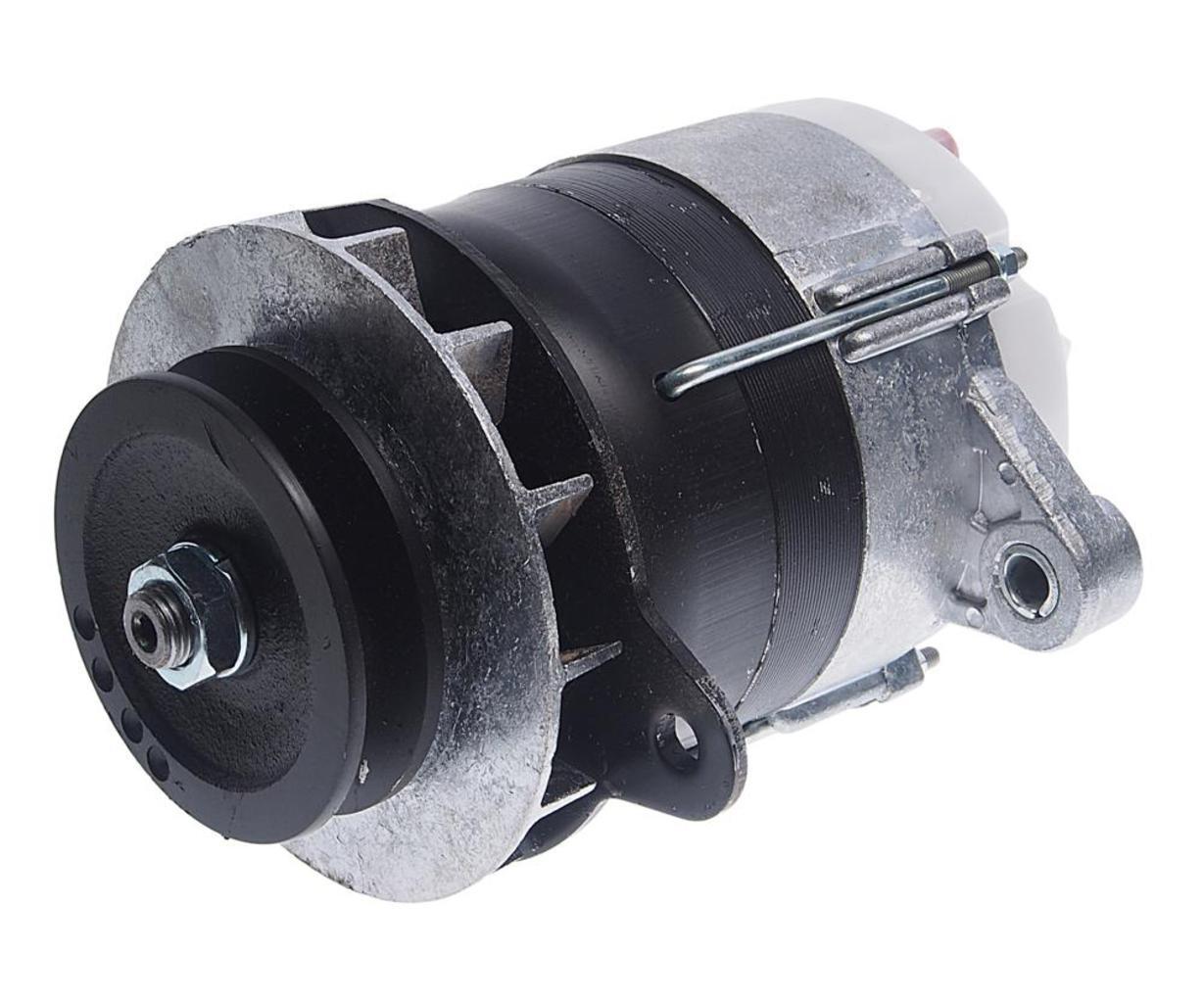 3701. Генератор мтз 1221. Тракторный генератор. Генератор г700а. 06.