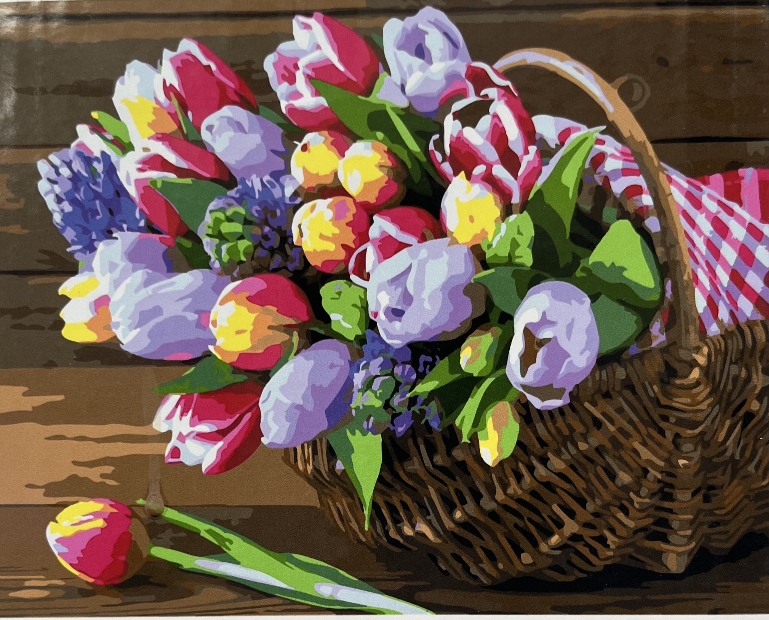 Букет тюльпанов в корзине картина по номерам