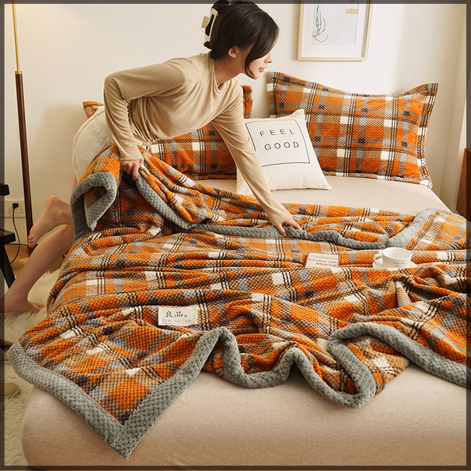 рыжий котёнок. плед на диван. киров плед рыжий. плед pantex "лист рыжий" 200х220. плед клетчатый шерстяной.