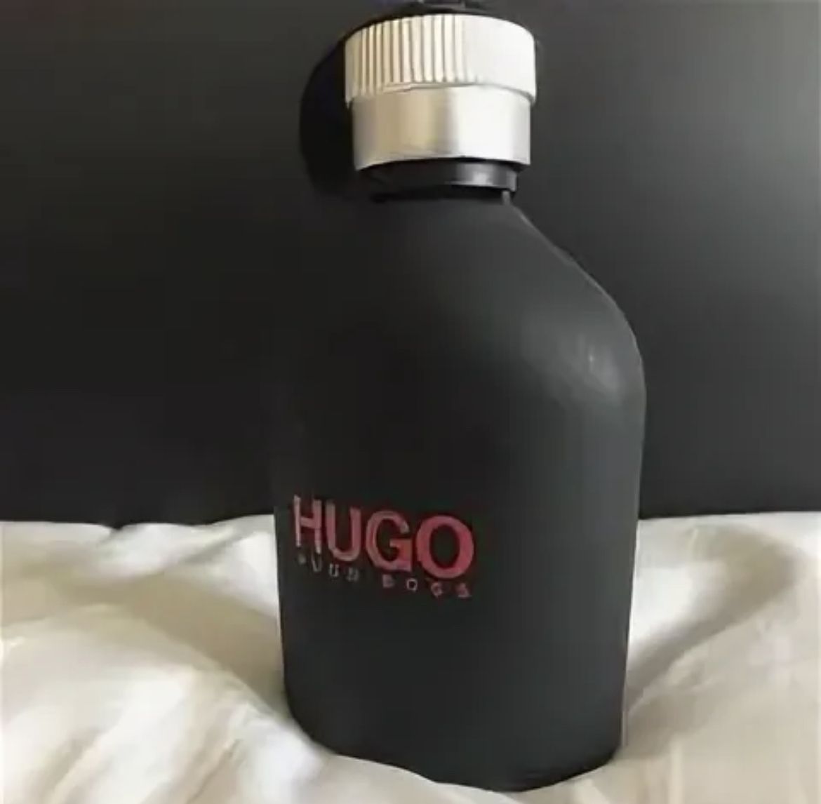 Hugo just different. Hugo "Hugo Boss just different" 100 ml. Hugo Boss just different 75мл. Hugo Boss just different Хуго босс 150 мл. Hugo Boss "Hugo just different" EDT, 100ml.