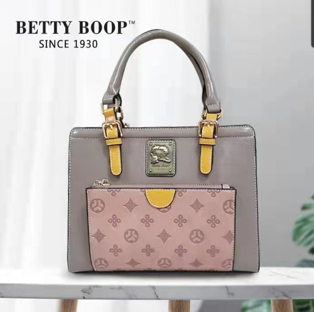Сумки betty. Сумки betty. Сумка batty. Сумка batty. Сумки betty.
