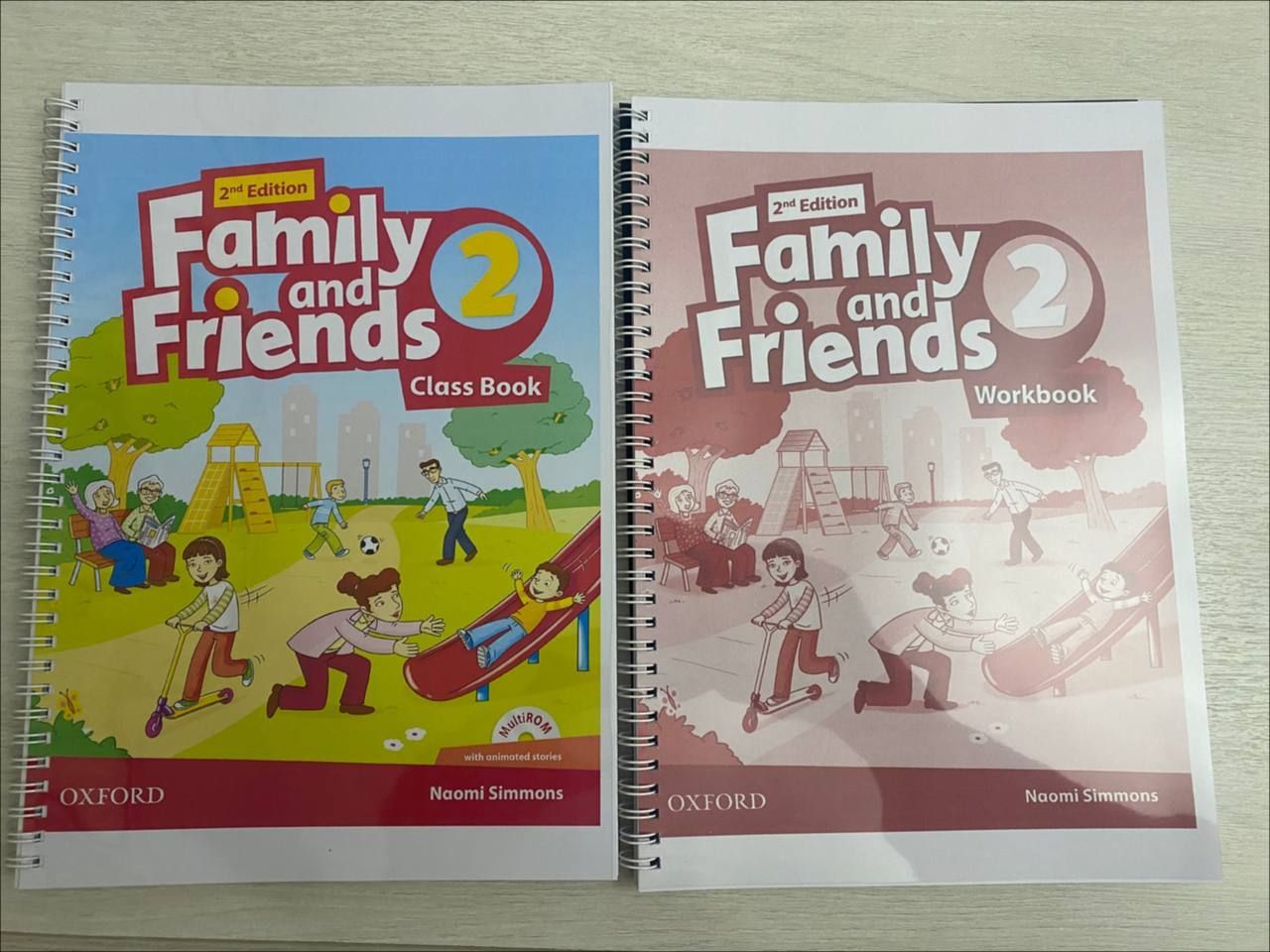 Фэмили энд френдс 2 воркбук. Фэмили энд френдс 2 класс бук. Книга Family and friends 2. Фэмили энд френдс 1.