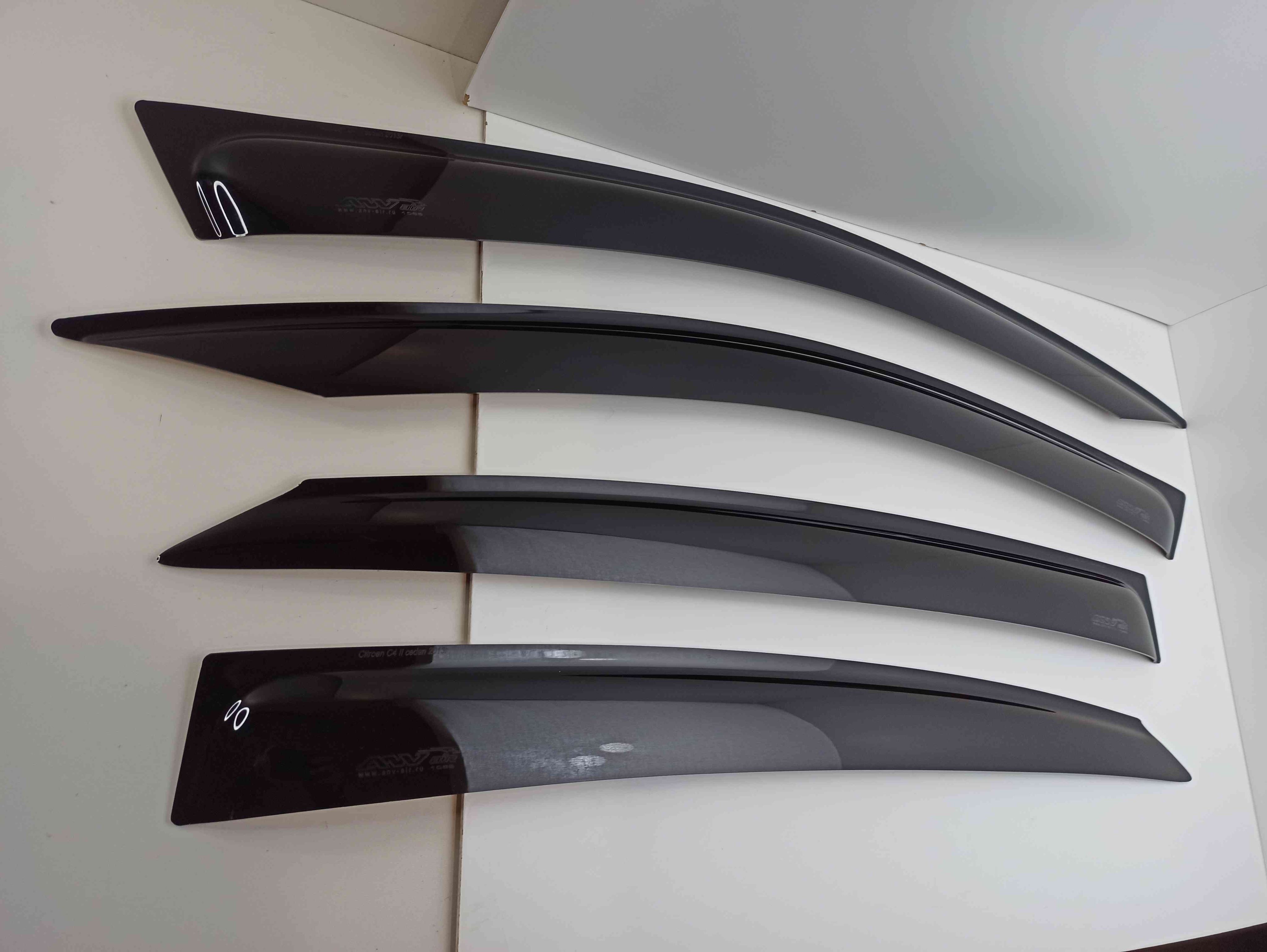 Дефлектор ситроен. Дефлекторы окон на ситроен ксара пикассо. Дефлектор ситроен. Дефлекторы на ситроен с4 пикассо 2007. Citroen c-elysee 2013.