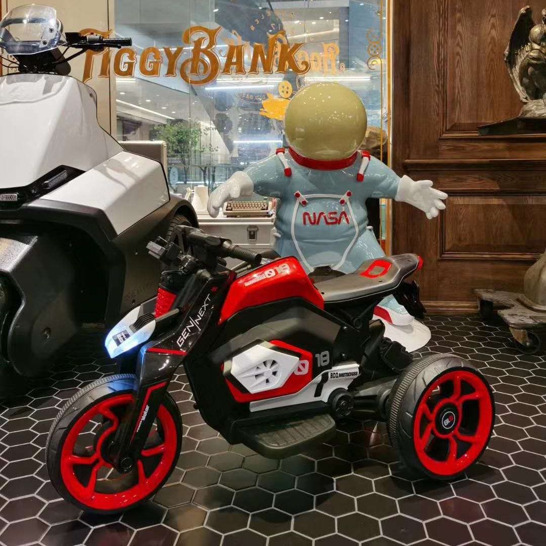 RIVERTOYS трицикл Moto hl 218