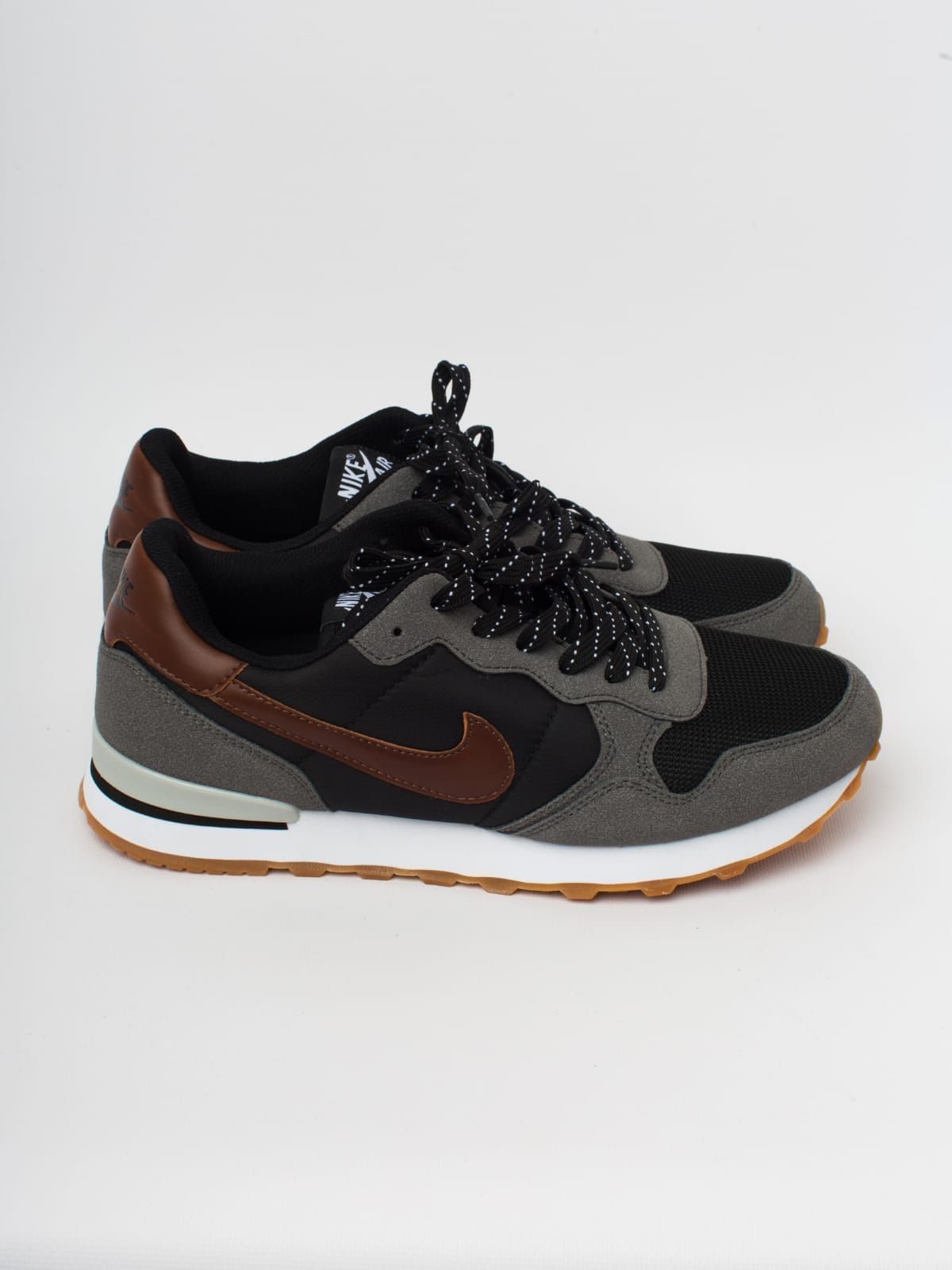 Nike internationalist oil discount grey