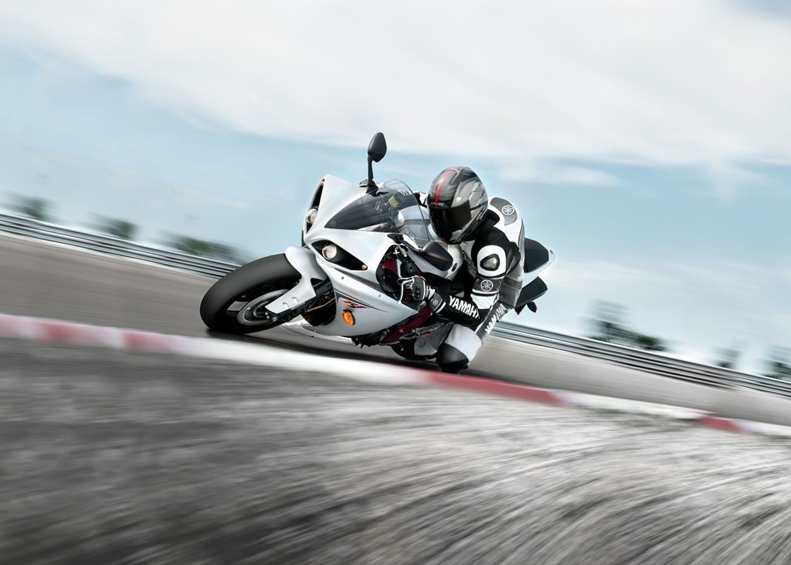 Скорость спортивного мотоцикла