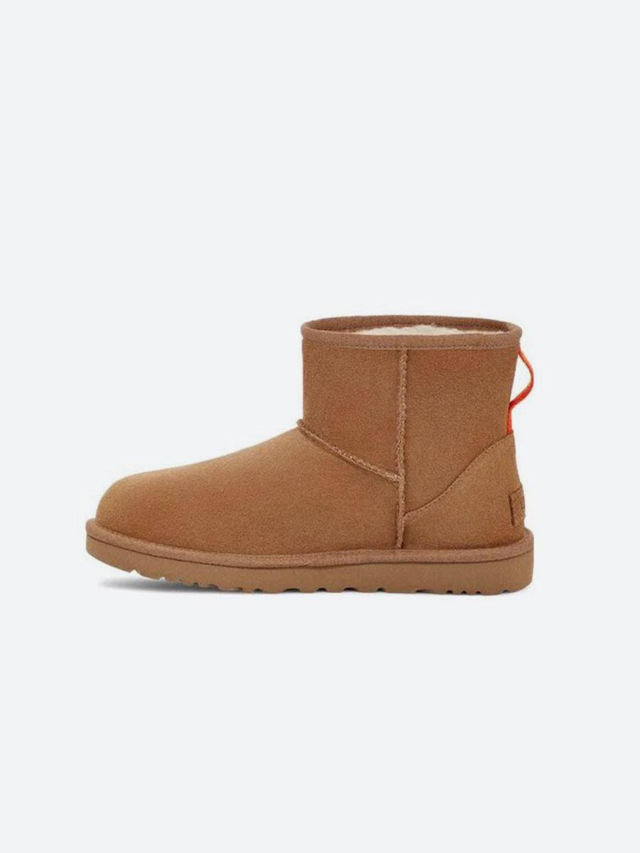 Logo uggs deals