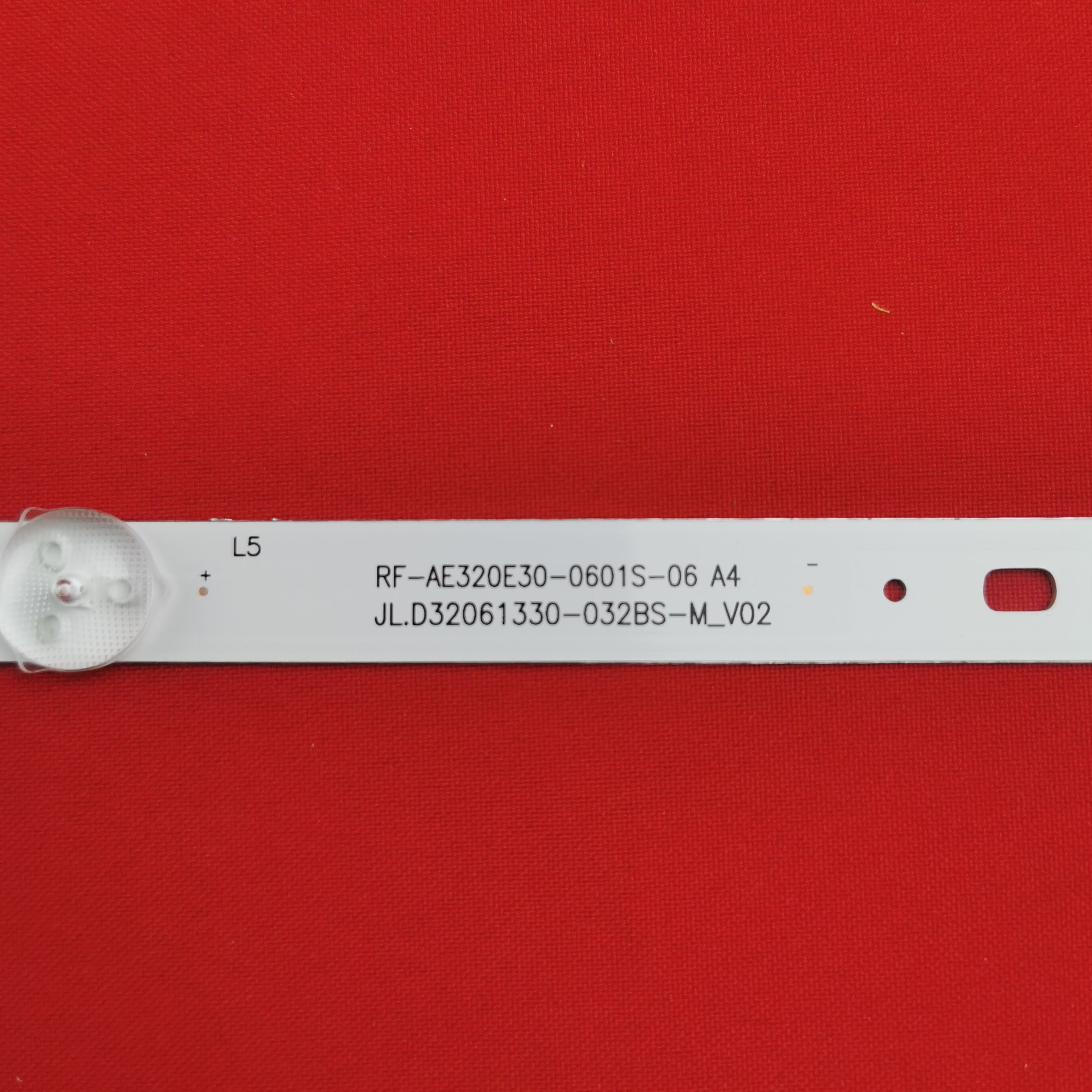 LED подсветка 06-32C2X6-618 для телевизоров ORION OLT-30100 32YST5970 HARPER 32R575T