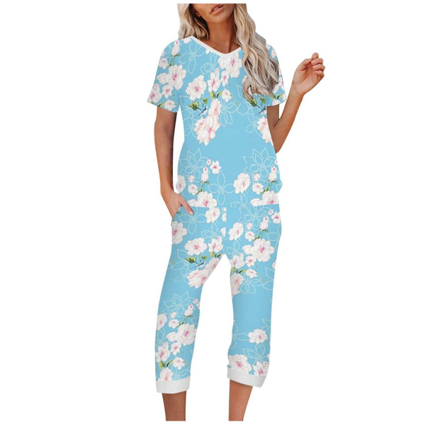 Футболка смайлик. Одежда со смайлами. Футболка с желтым смайликом. Smiling одежда. Одежда со смайлами.