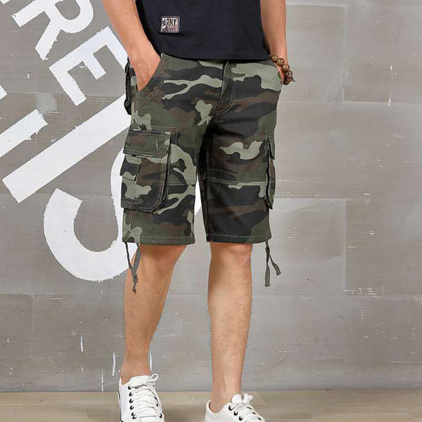 Cargo shorts outfit men