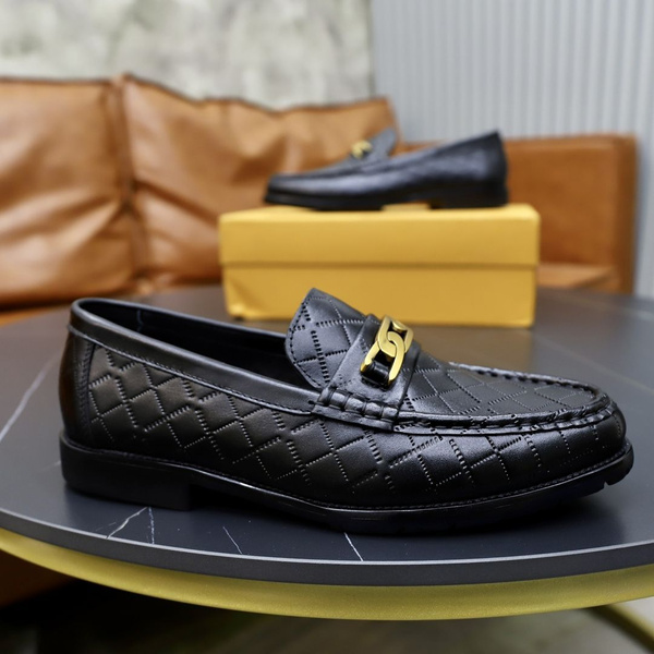 Мокасины Tods Boutique. Итальянская мода (журнал) - купить с доставкой ...