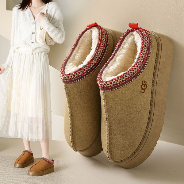 Тапочки UGG - купить с доставкой по выгодным ценам в интернет-магазине ...