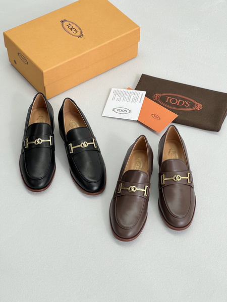 Лоферы Tod’s - купить с доставкой по выгодным ценам в интернет-магазине ...