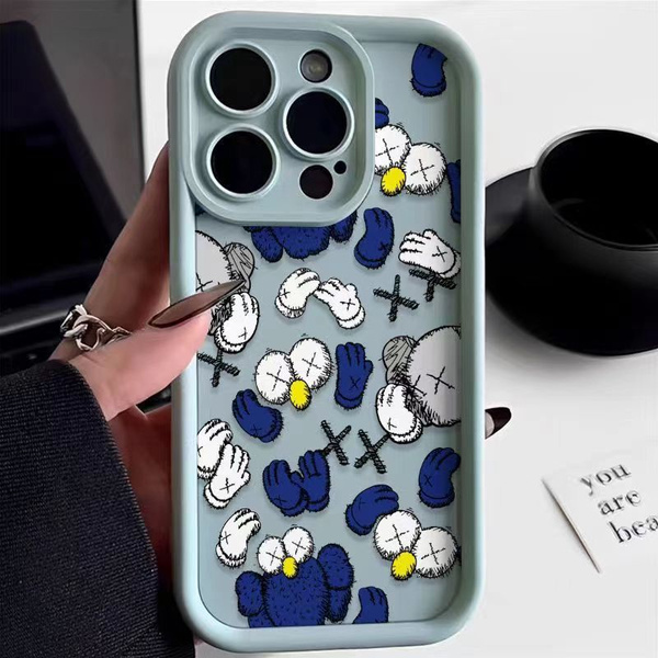 Силиконовый kaws чехол для iphone 15 Pro Max - купить с доставкой по ...