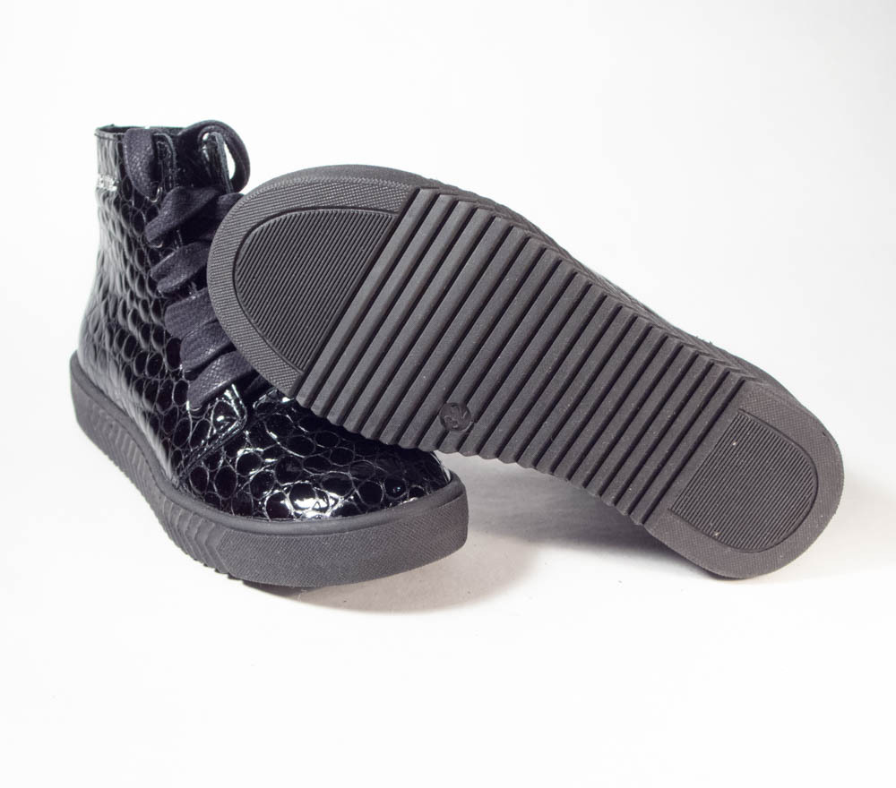 Ботинки м24344 коричневые. Башмак отзывы. Ботинки м25 зимние женские. Отличник обувь детская. Рваный башмак.