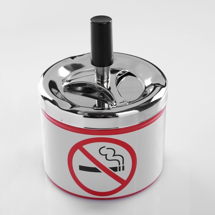 Пепельница для сигар. Использует как пепельницу. Дизайнерские пепельницы. Пепельница для сигар. Пепельница из жестяной банки.