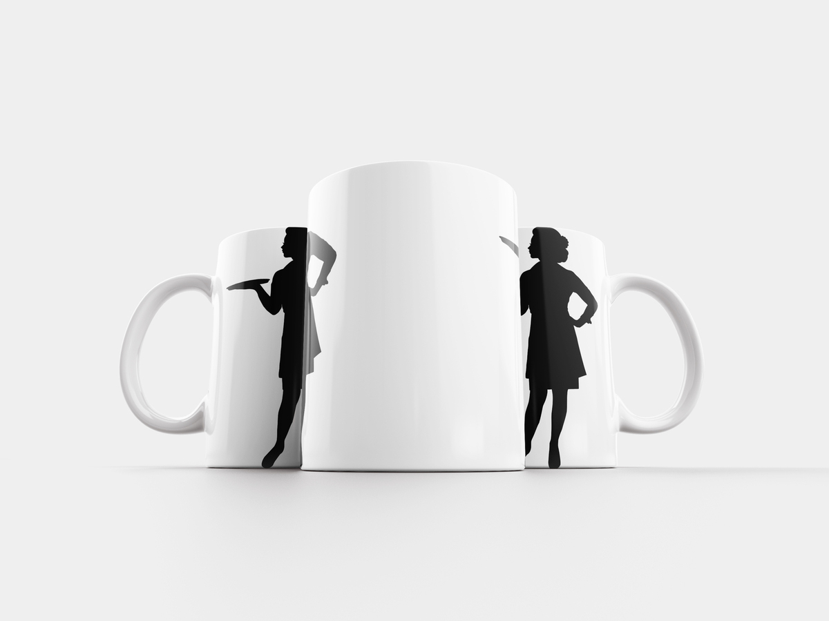 Мужчина с кружкой кофе силуэт. Кружка нарциссы 325 мл. Кружка официант. Держит кружку. Кружка april с нарциссами.