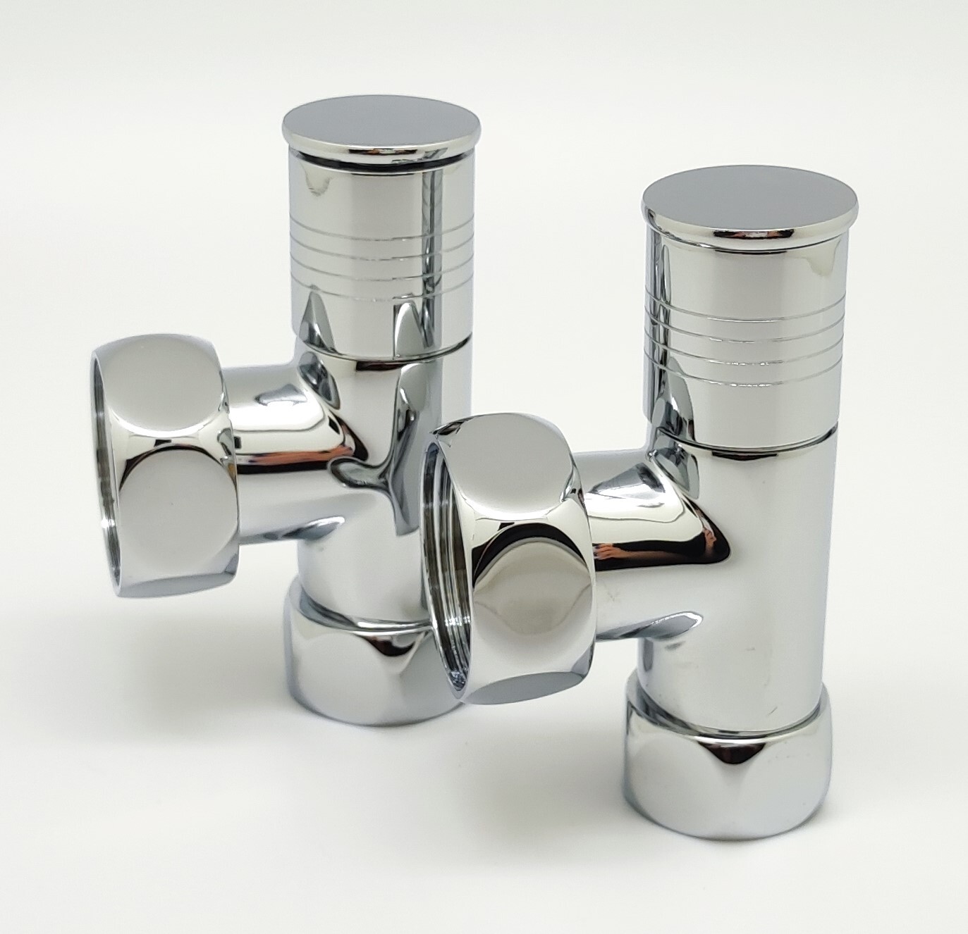 Кран для полотенцесушителя угловой 1\"х3/4\" гайка-гайка, круглая-ручка ...