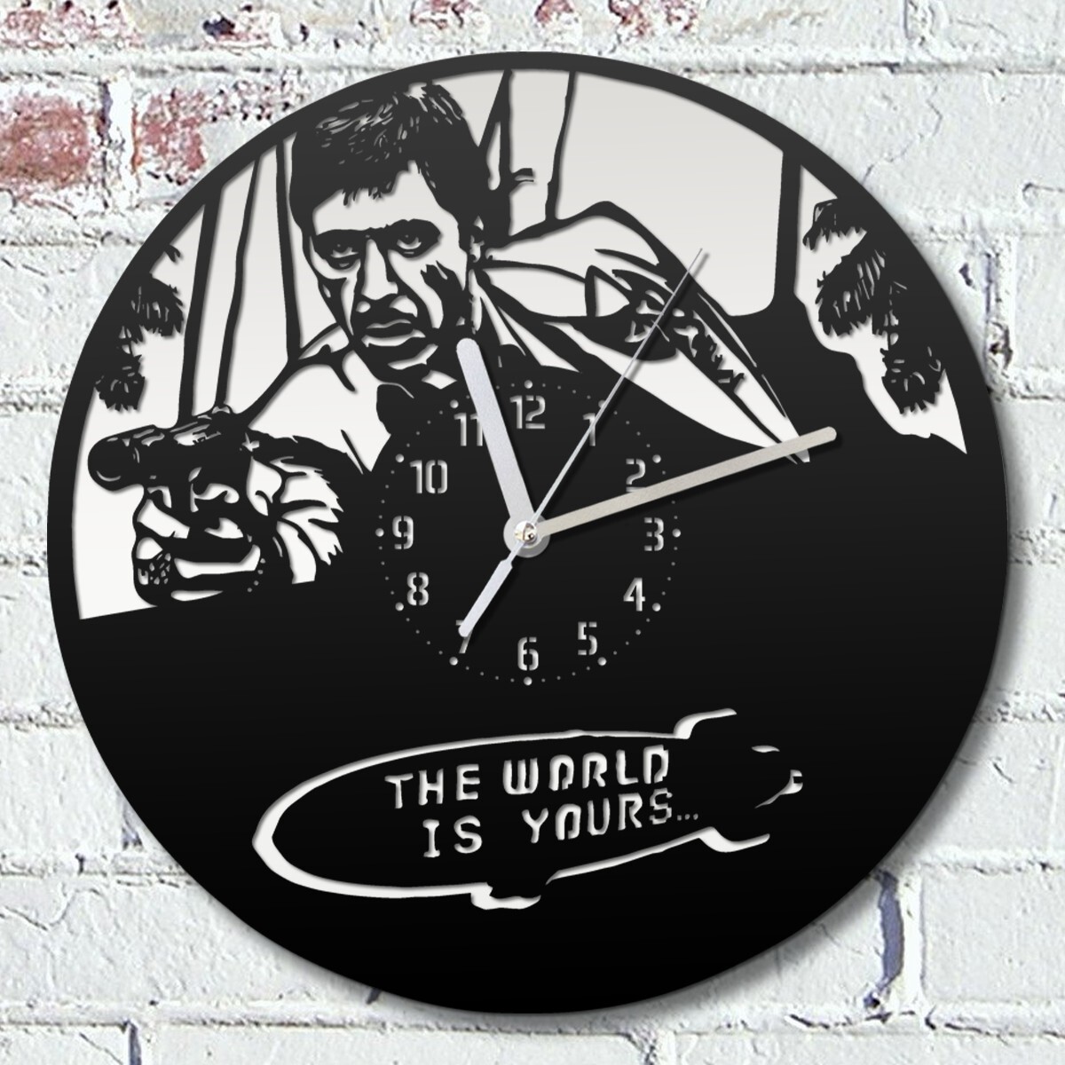 Tony clock. Часы Тони Монтана. Часы Тони Монтаны. Часы тонут.