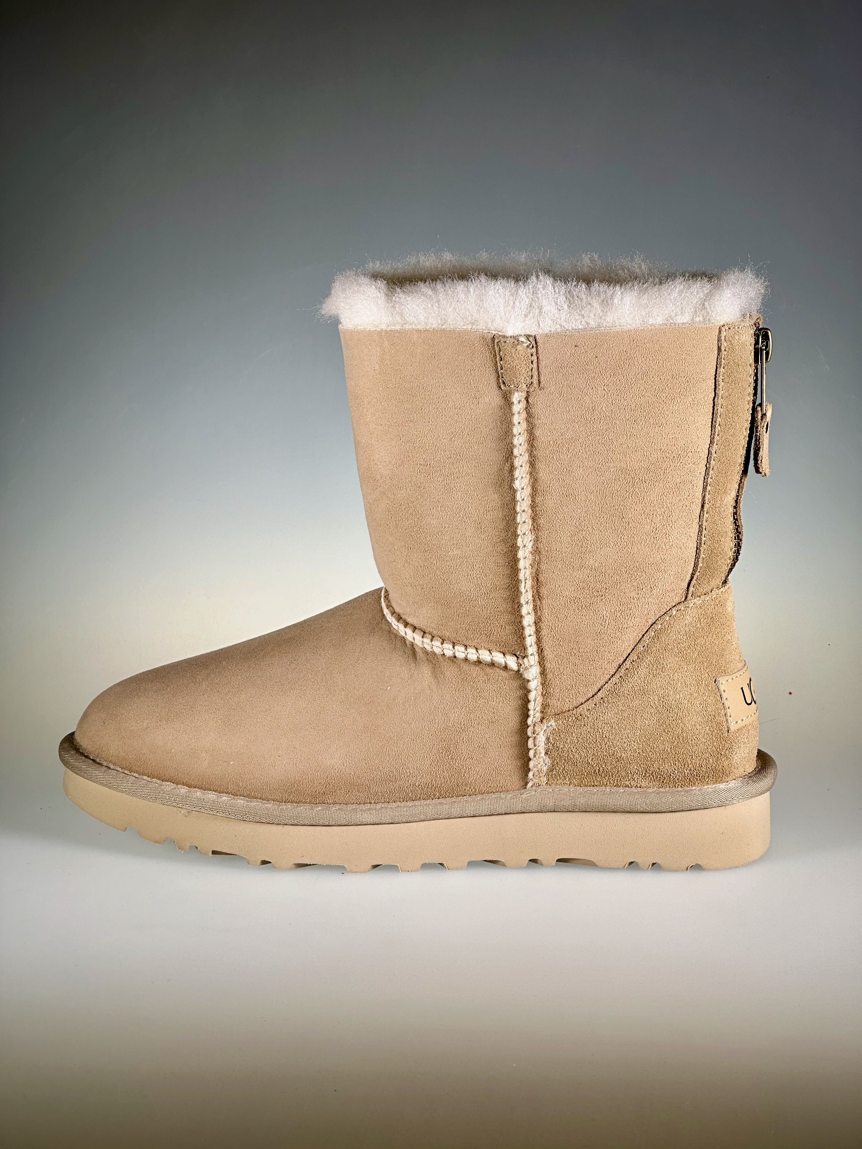 Ugg classic store short fawn