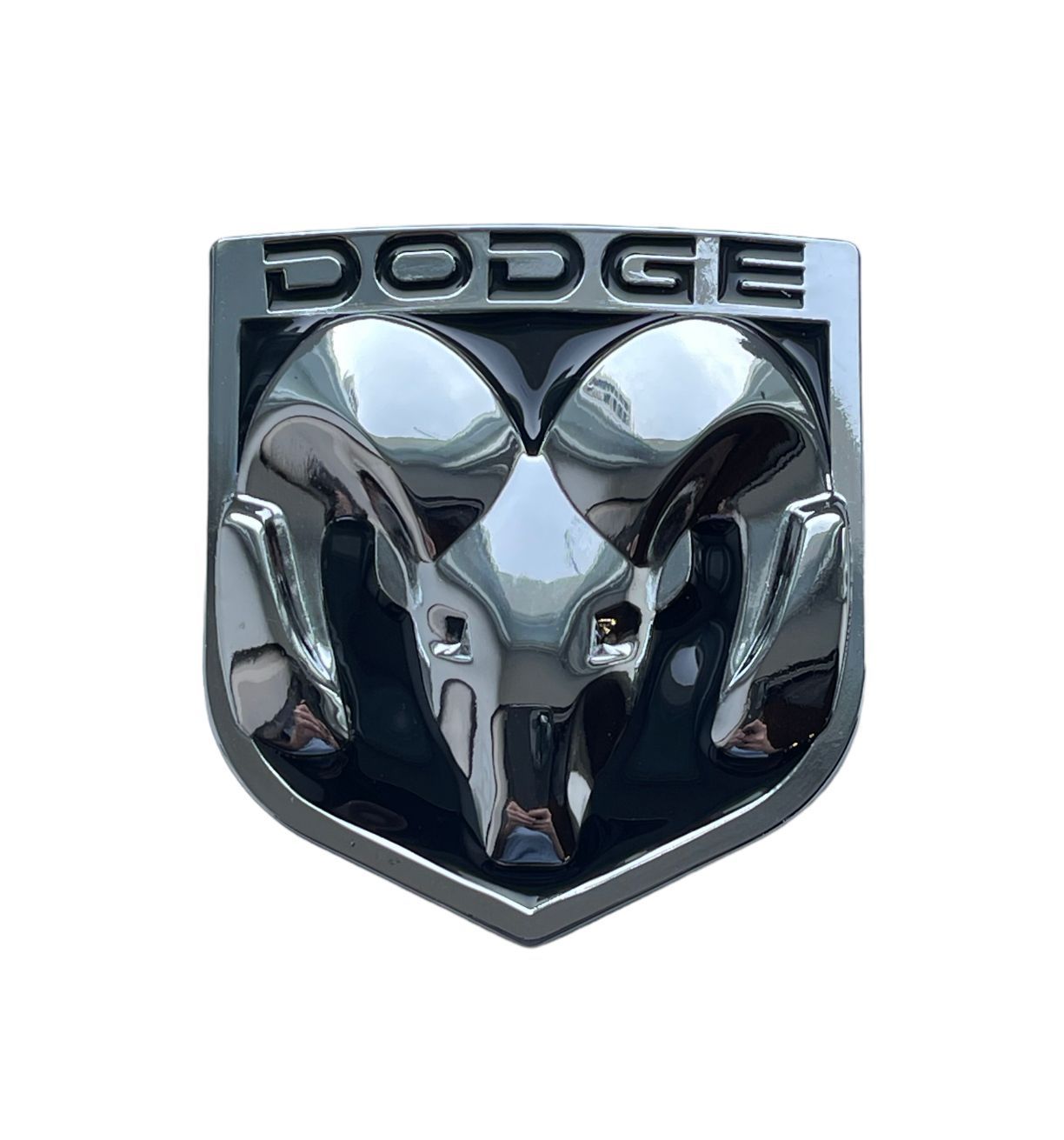 Dodge Ram логотип есть динозавра