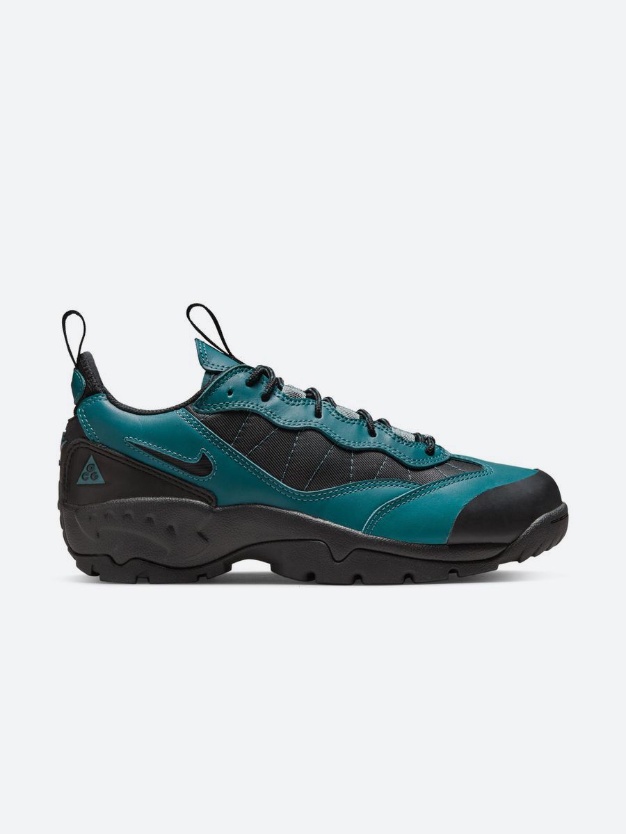 Nike cheap acg black