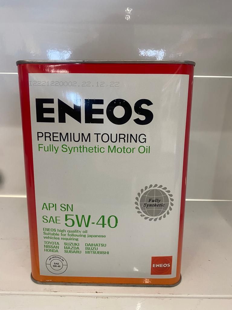 Моторное масло eneos premium touring. ENEOS Premium Touring 5w-30 синтетическое 4 л. Масло эниус. Эниус 10 в 40. Масло ENEOS реклама.
