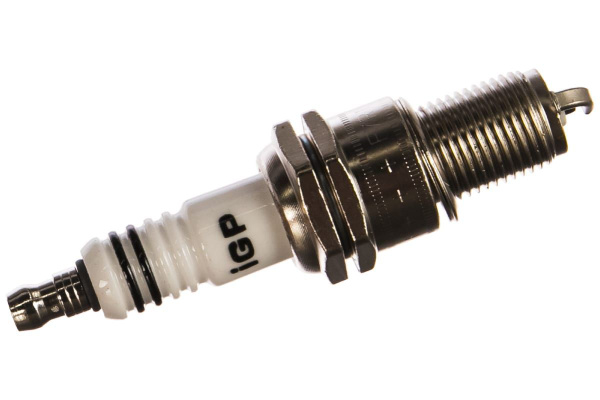 Свеча зажигания CHAMPION F7RTC - купить по выгодным ценам в интернет ...