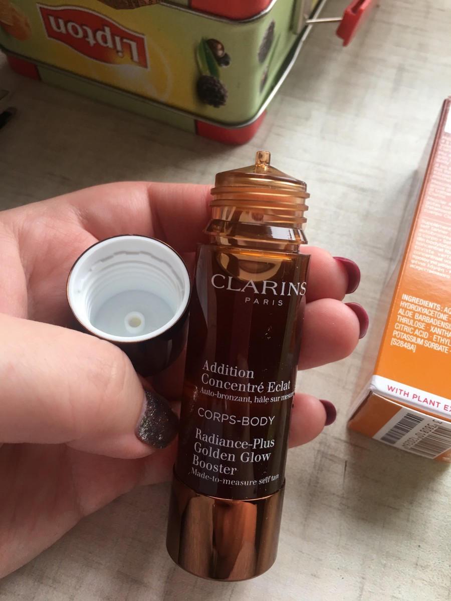 Clarins addition concentre eclat corps. Концентрат с эффектом загара. Концентрат с эффектом загара для тела Clarins addition concentre Eclat Corps. Концентрат для тела Clarins отзывы.