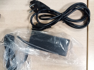 Blok Pitaniya Dlya Noutbuka Toshiba 19v 3 95a 5 5x2 5 75w Pa 1750 09 Kupit V Internet Magazine Ozon S Bystroj Dostavkoj