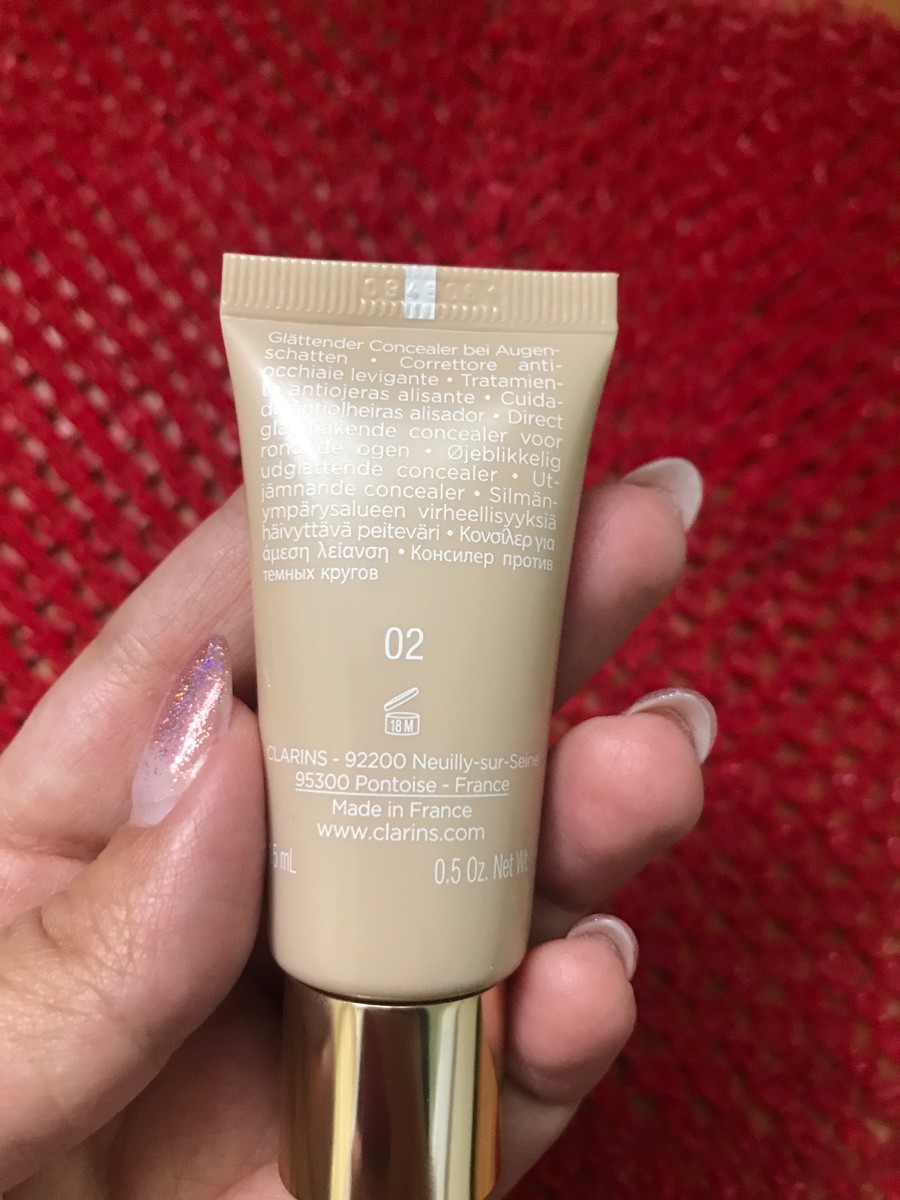 Clarins instant concealer свотчи