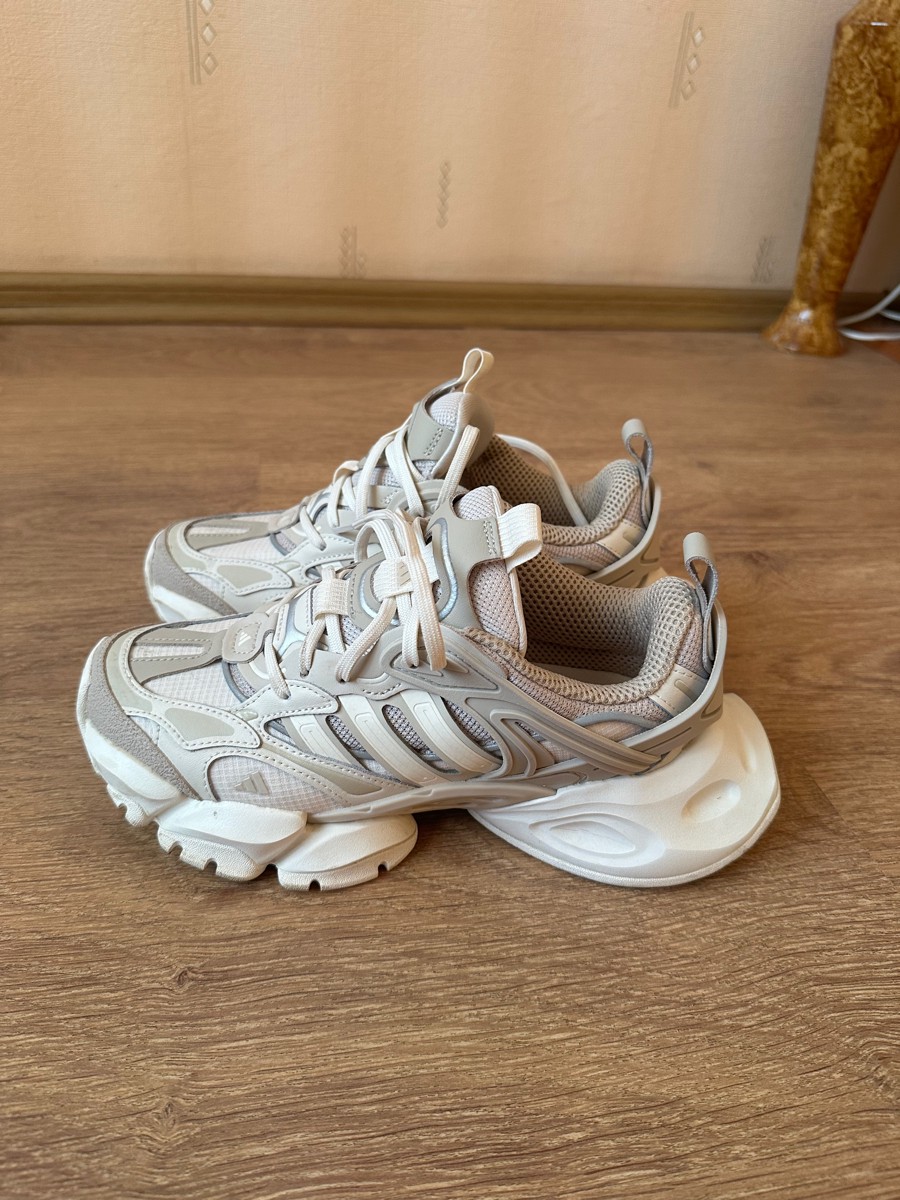 custom review-Adidas XLG RUNNER DELUXE Амортизация и Дышащий Низкий Топ Повседневный Городской Коммутирование Беговые кроссовки Унисекс Бежевый