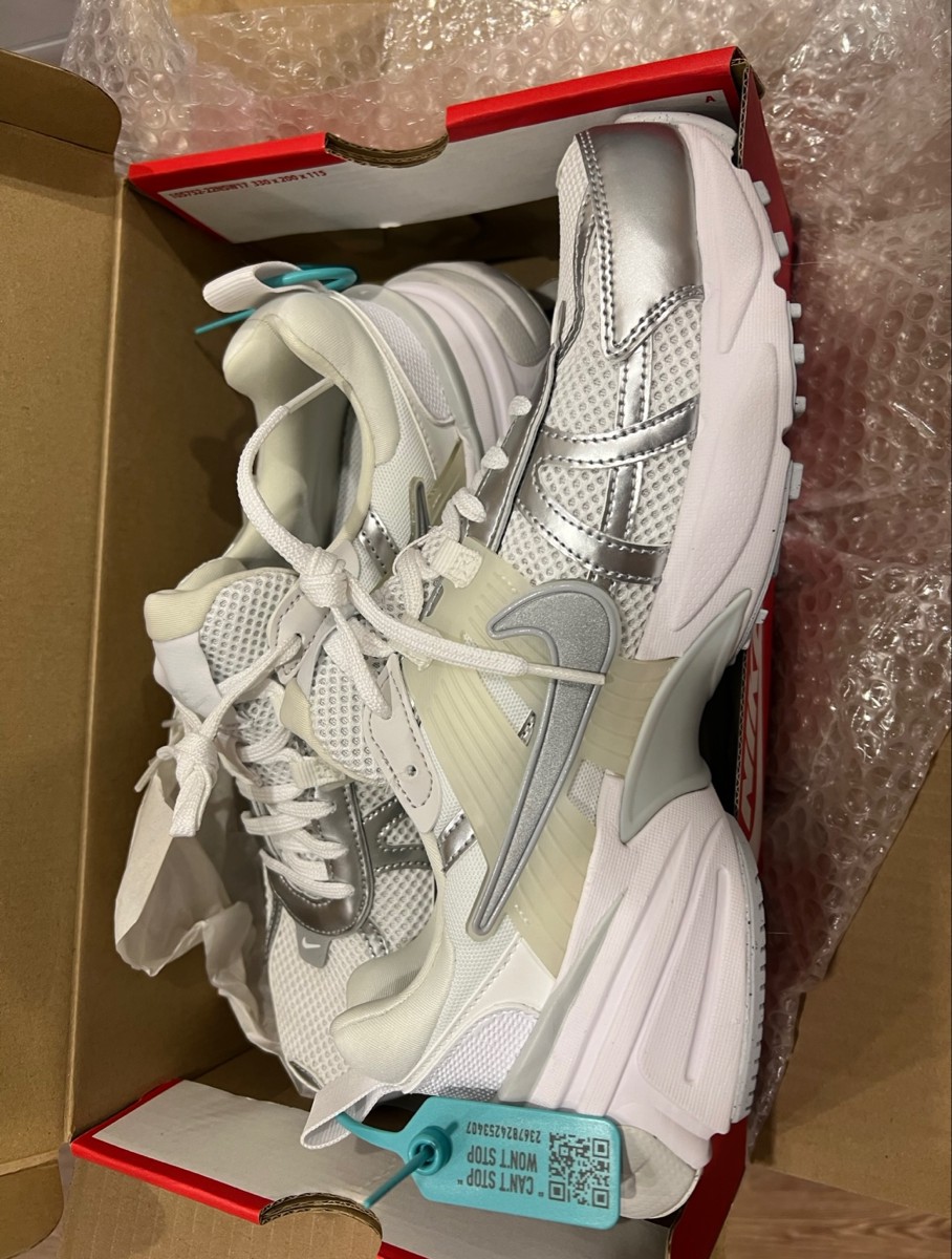 custom review-Nike V2K Run Slip-Resistant Низкий Топ Детские Беговые Кроссовки Серебристо-Белый GS