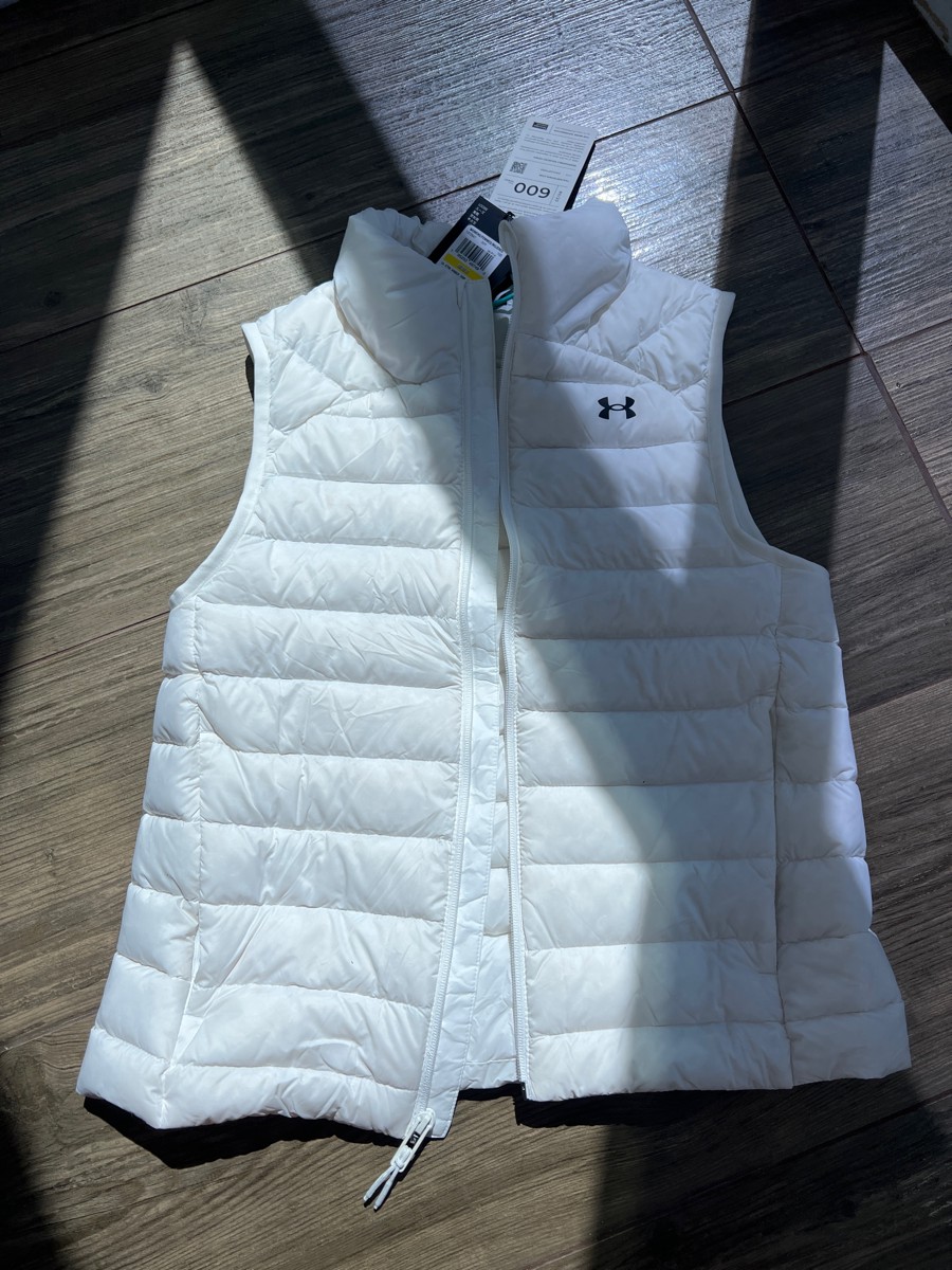 custom review-Жилет Under Armour Женские Белый
