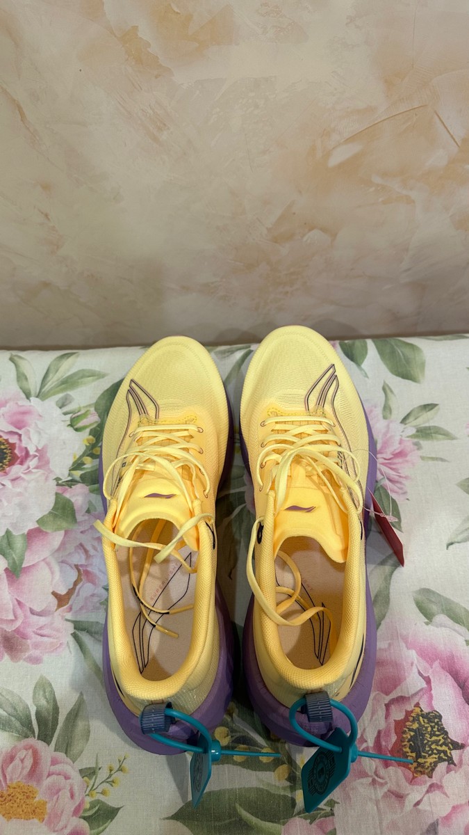custom review-LINING Super Light 21 Беговые кроссовки Низкий верх Желтый Фиолетовый Женские