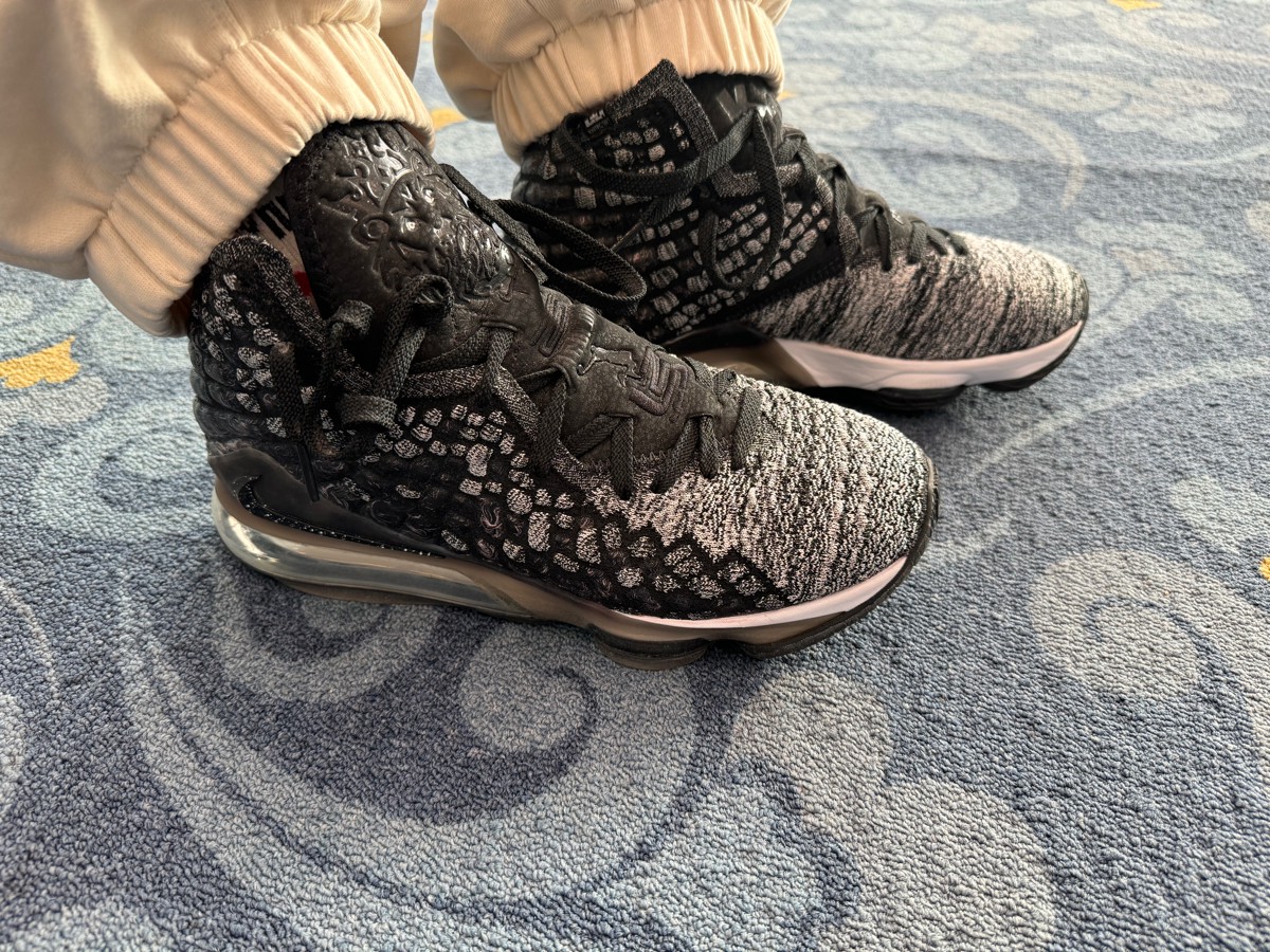 custom review-Nike Lebron 17 MID Топ Баскетбольные кроссовки Мужской Темно-серый