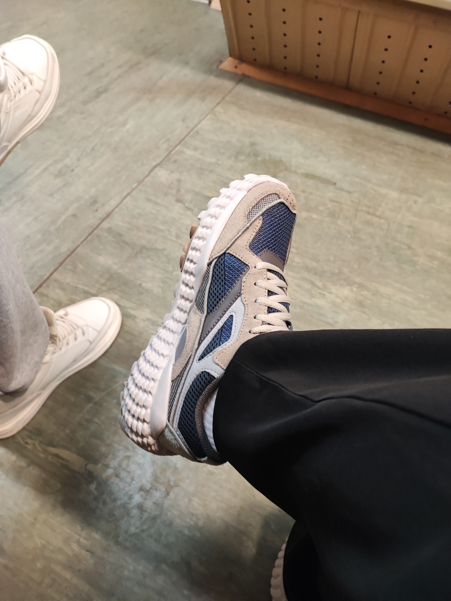 custom review-Skechers Monster Амортизация Износостойкие Низкие Кроссовки для Бега Мужские Умбра