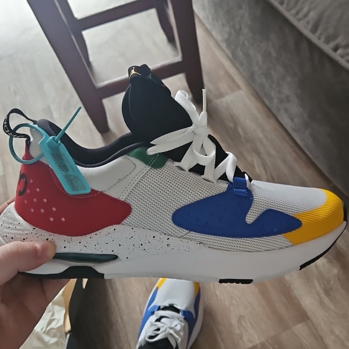 custom review-Jordan Air CADENCE Амортизаторы Нижняя юбка Резистентный Низкий Топ Повседневные Беговые кроссовки Унисекс Белый