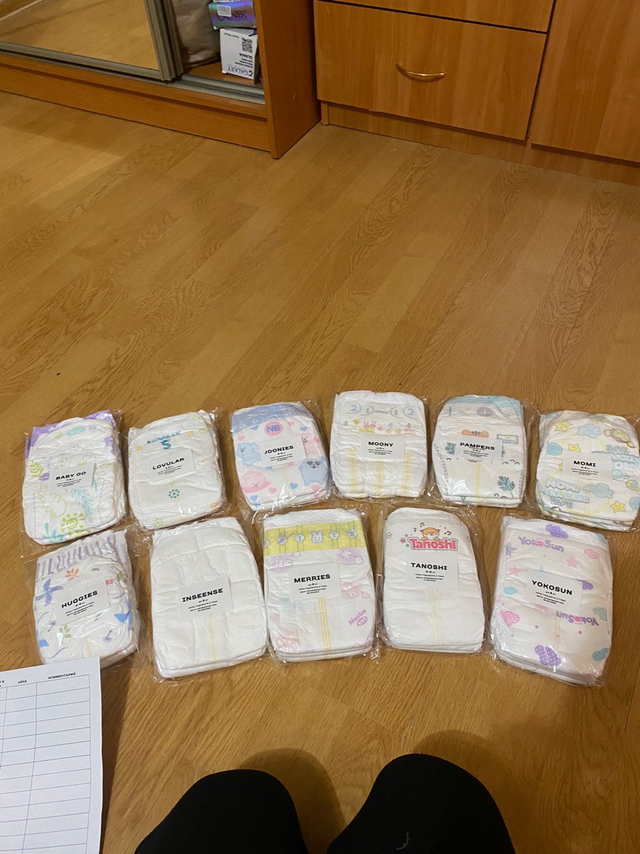 Хороший набор. Еще одни положили в подарок и маленькая упаковка салфеток.))) Спасибо.