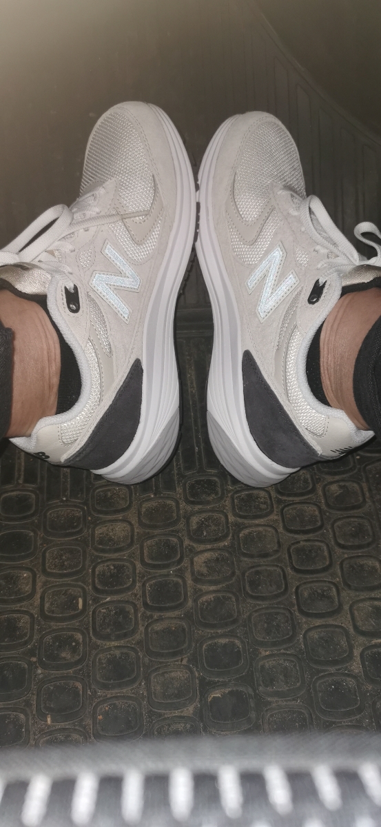 custom review-New Balance 880 Series Быстросохнущий Низкий Топ для Тренировок и Длинных Беговых Заездов Обувь Мужская Бежевого Цвета Размер 2e