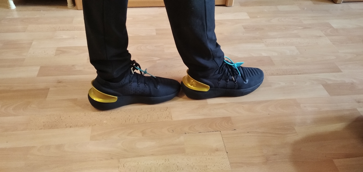 custom review-Under Armour HOVR Phantom 3 Дышащая Поддержка Низкий Топ Беговые кроссовки Мужские Черные