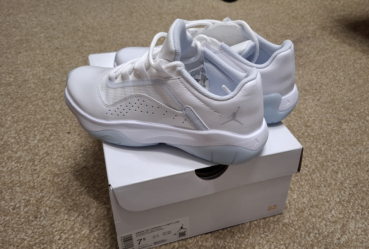 custom review-Jordan Air Jordan 11 Low Топ Толстая подошва Кроссовки Женские Белые Серые Синие