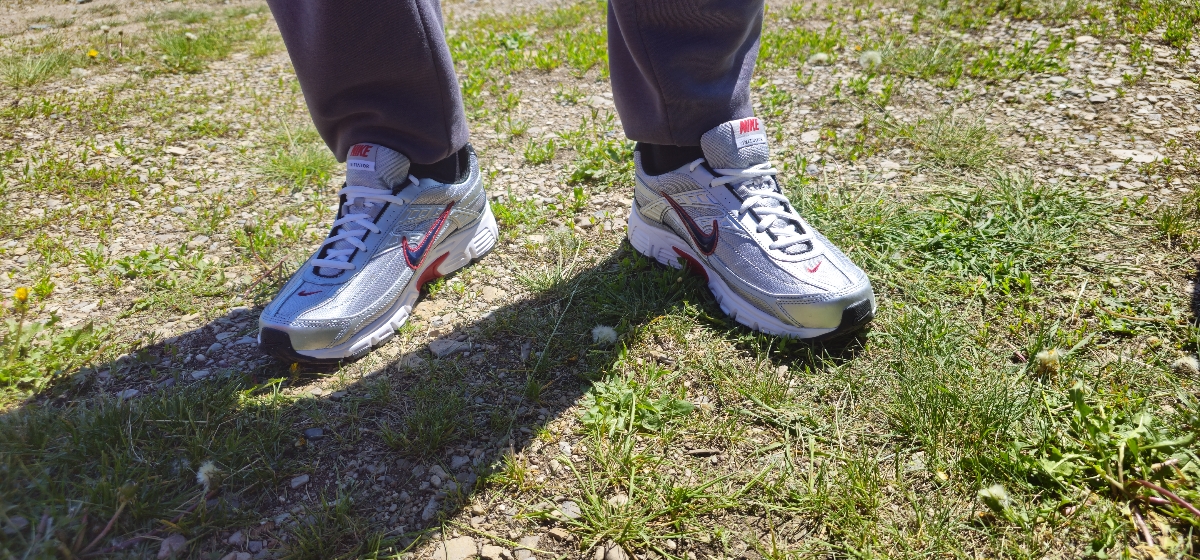 custom review-Nike Initiator Износостойкий Дышащий Низкий Топ Повседневный Городской Коммутирование Беговые кроссовки Мужской Черный Серебряный