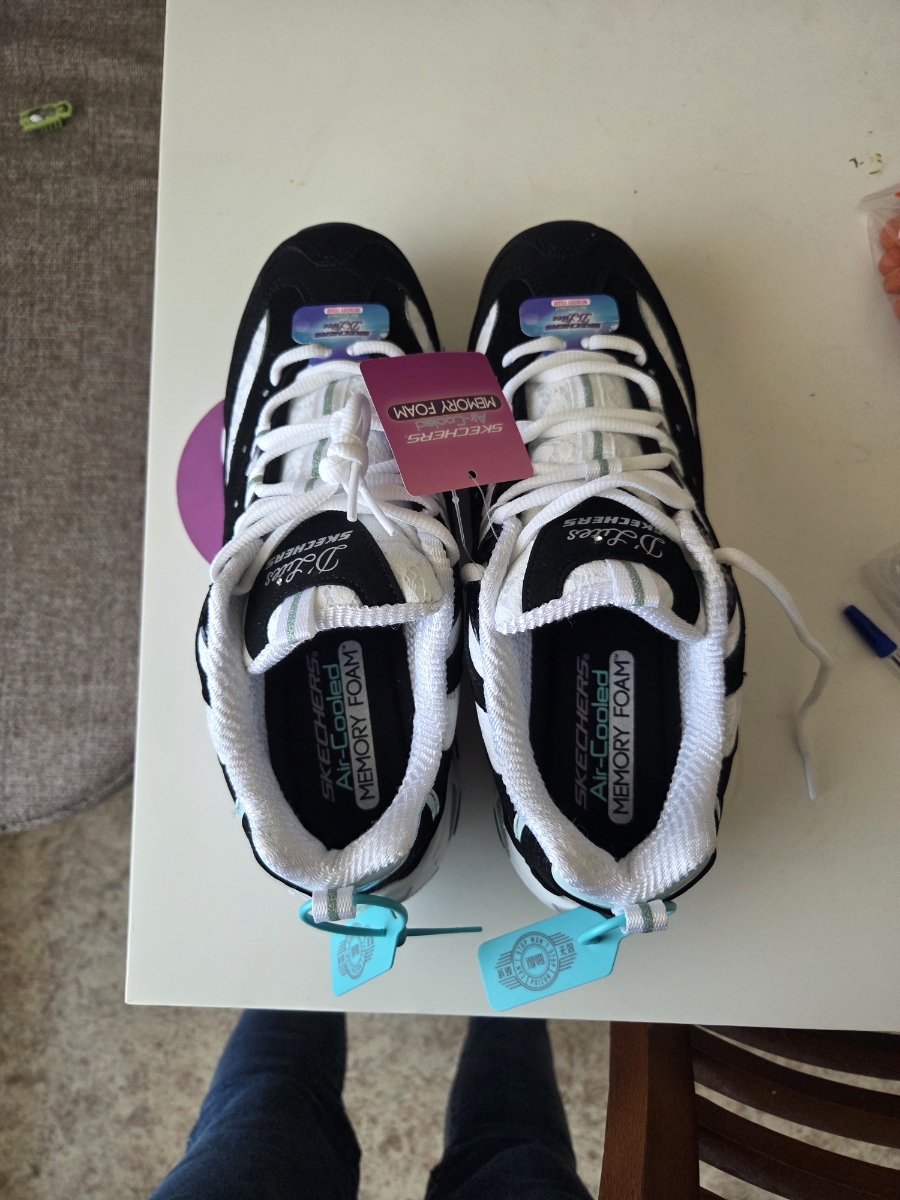 custom review-Skechers DLITES Высота Увеличивающие Легкие Кроссовки с Толстой Подошвой Женские Черный Белый