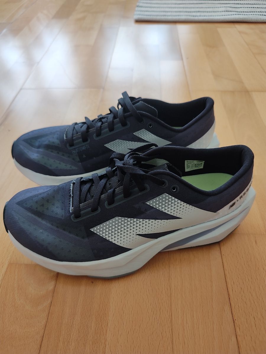 custom review-New Balance FuelCell Rebel V4 Беговые кроссовки Низкий верх Темно-серый Мужской