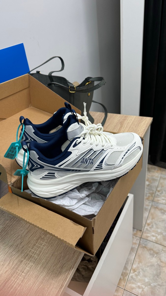 custom review-ANTA Амортизация Сопротивление Сцеплению Дышащий Увеличение Высоты Низкий Топ Повседневные Беговые Кроссовки Мужские Белый Серебряный Синий