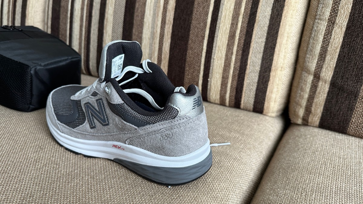 custom review-New Balance 880 Series Амортизация Износостойкий Низкий Топ Тренировочная Обувь для Бега на длинные дистанции Мужская Серого цвета