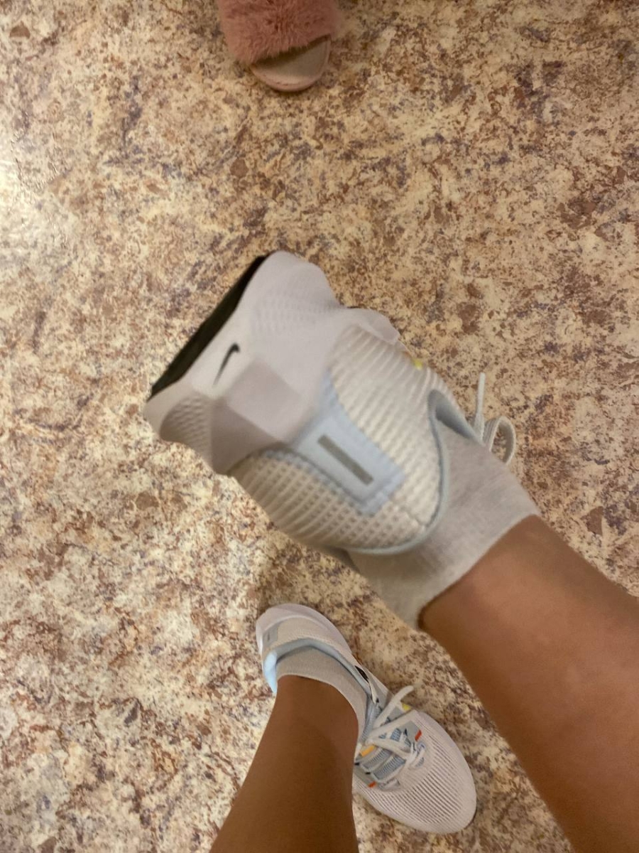 custom review-Nike Air Zoom Pegasus 40 Устойчивый к истиранию Дышащий Низкий Топ Повседневные Тренировочные Беговые кроссовки Женские Белые Синие Оранжевые