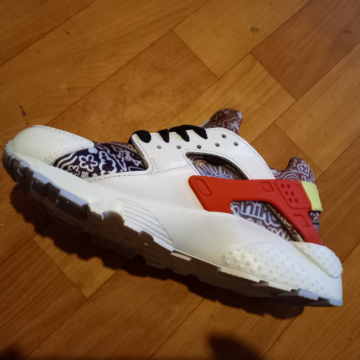 custom review-Nike Air Huarache Slip-resistant Shock Absorbers Низкие детские беговые кроссовки Белый Черный